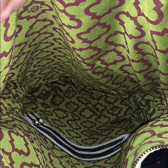 Gorgeous Leather Bag - Picture 8 of 10